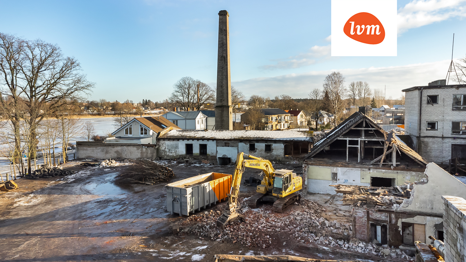 Pärnu loomelinnakusse kerkivas Uus-Kalamehe arenduses algas tondilosside lammutamine