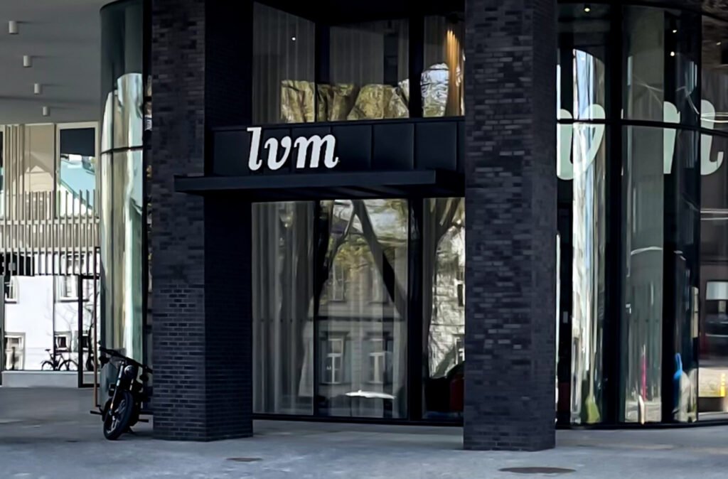 LVM-i uus peakontor ühendab kinnisvaratehingud, notaribüroo ja pangakontori