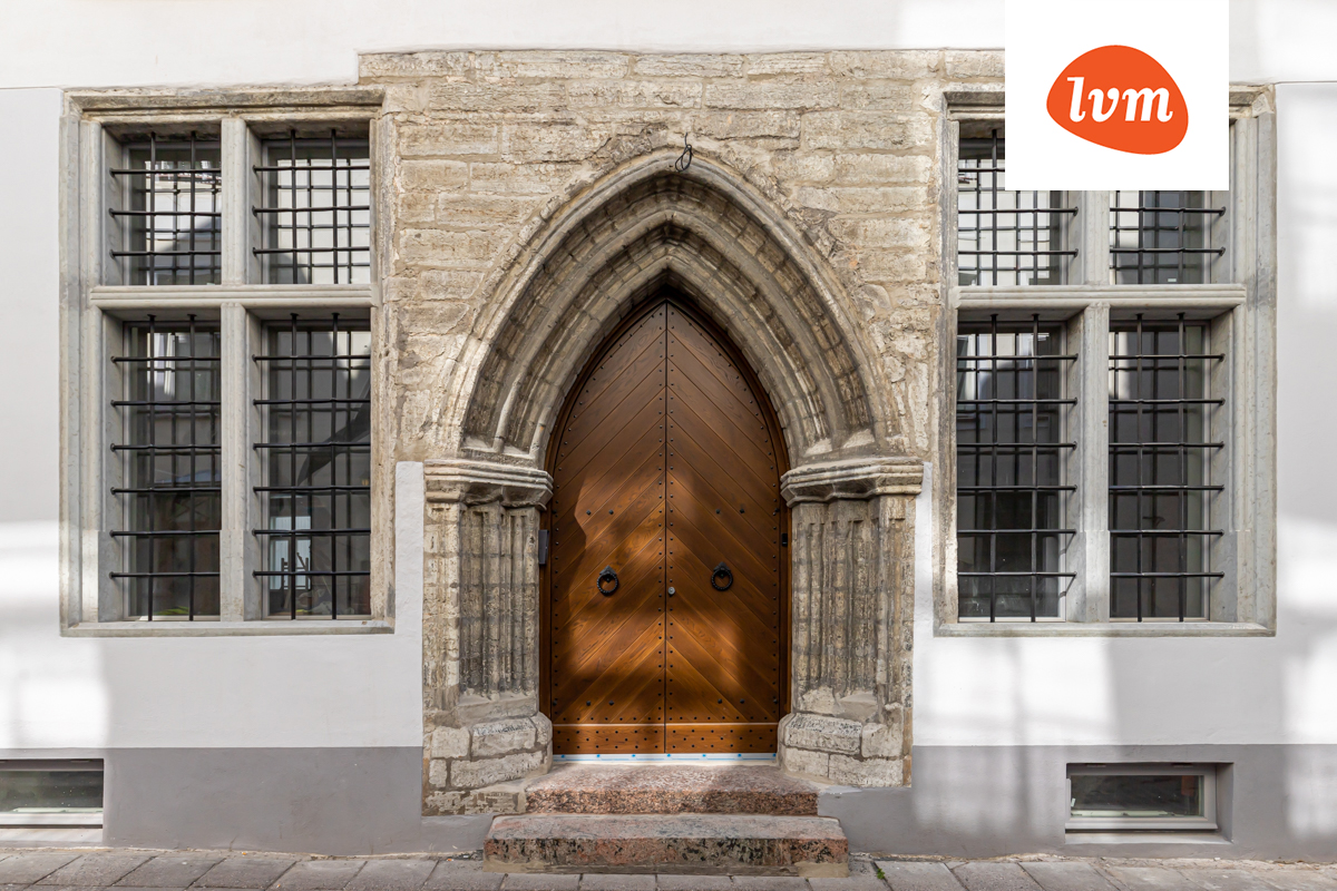 GALERII ⟩ Tallinna vanalinna ajalooline elumaja läbis võimsa uuenduskuuri