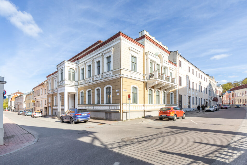 Kunstikollektsionäärid ja haruldased tehingud. Mis toimub kallima kinnisvara turul?